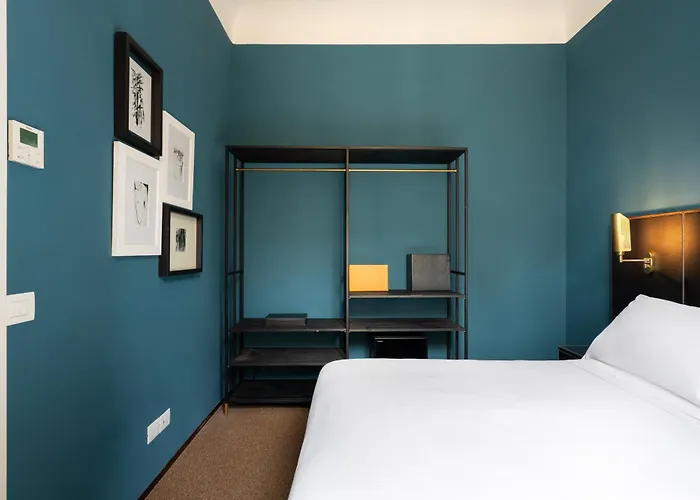 4f Boutique 3* Florence